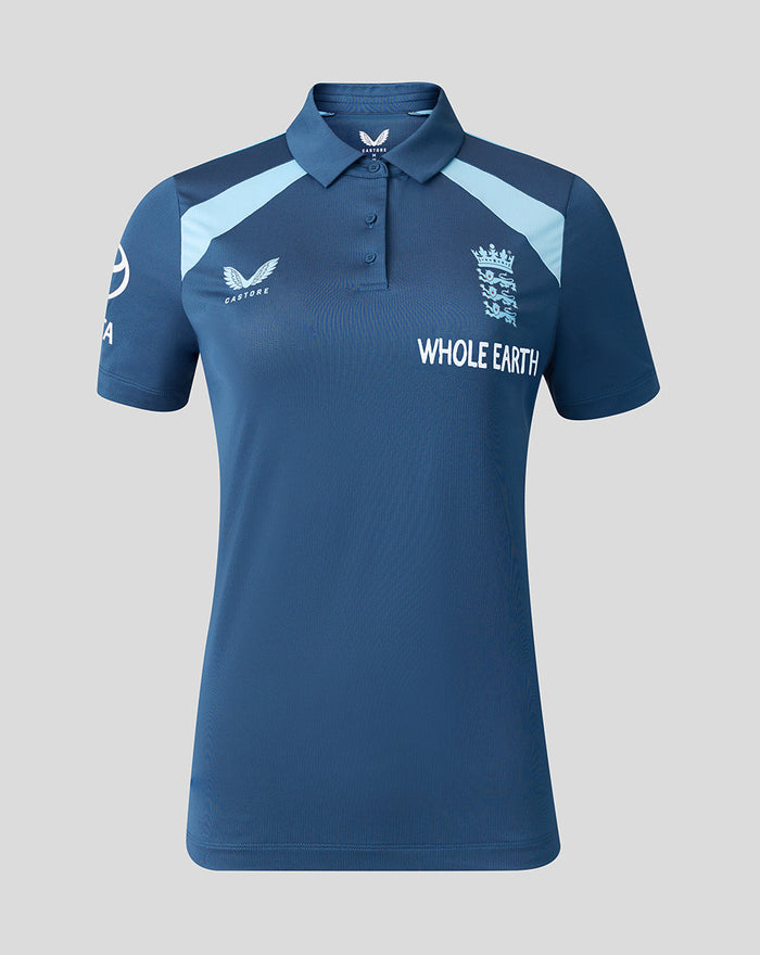 Front view of womens blue Training Poly Polo with light blue shoulder panels and a navy three lions crest.
